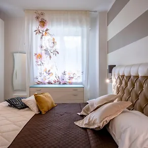 Appartement Kalbia Or Renovated, Functional, Intimate And, Cagliari